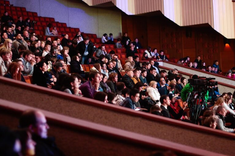 Entrepreneurship guidance by the successful businessman